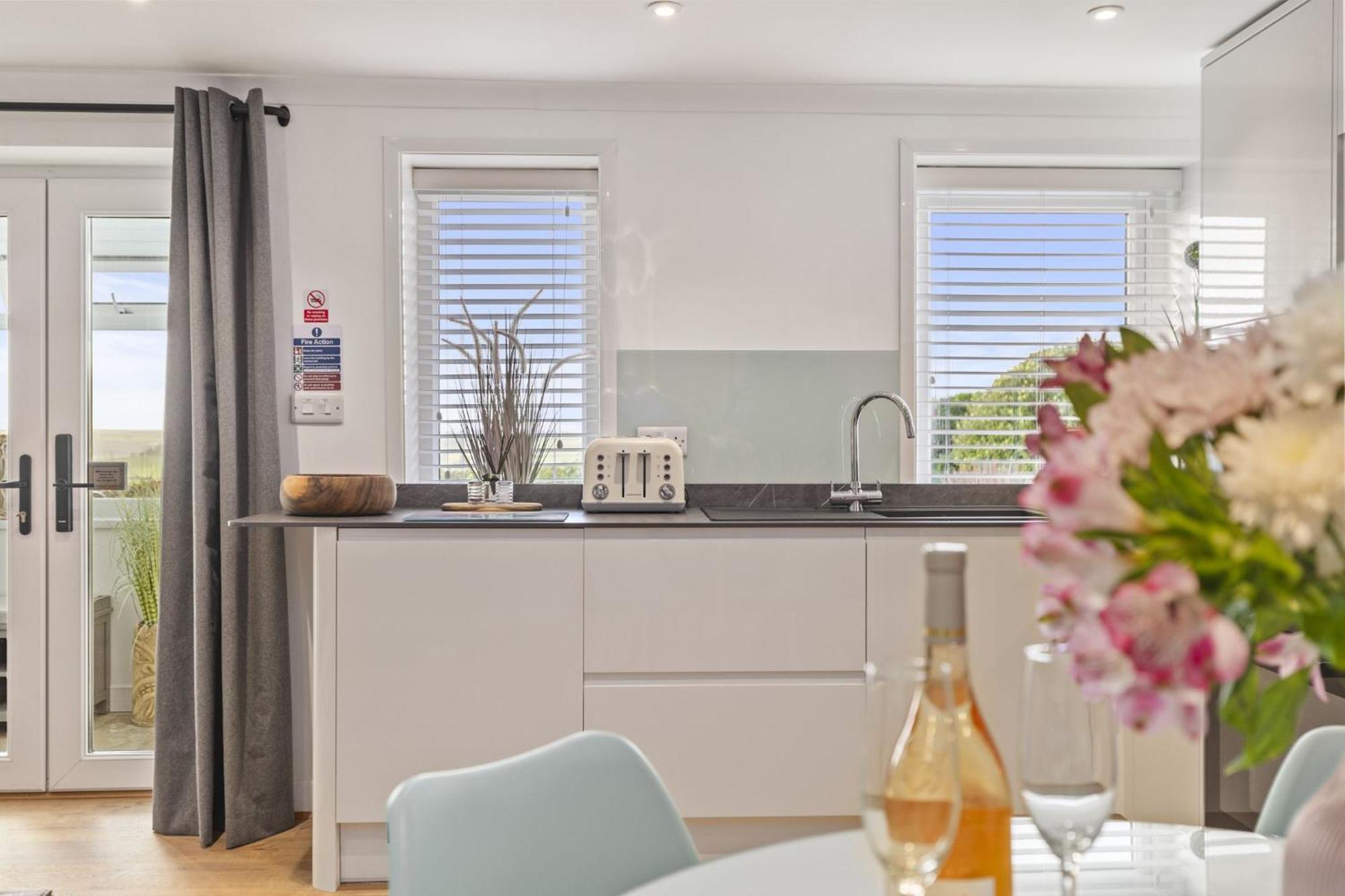The Hidden Valley - A Stylish Rural Retreat, Perfect For Families St Clears Exterior foto