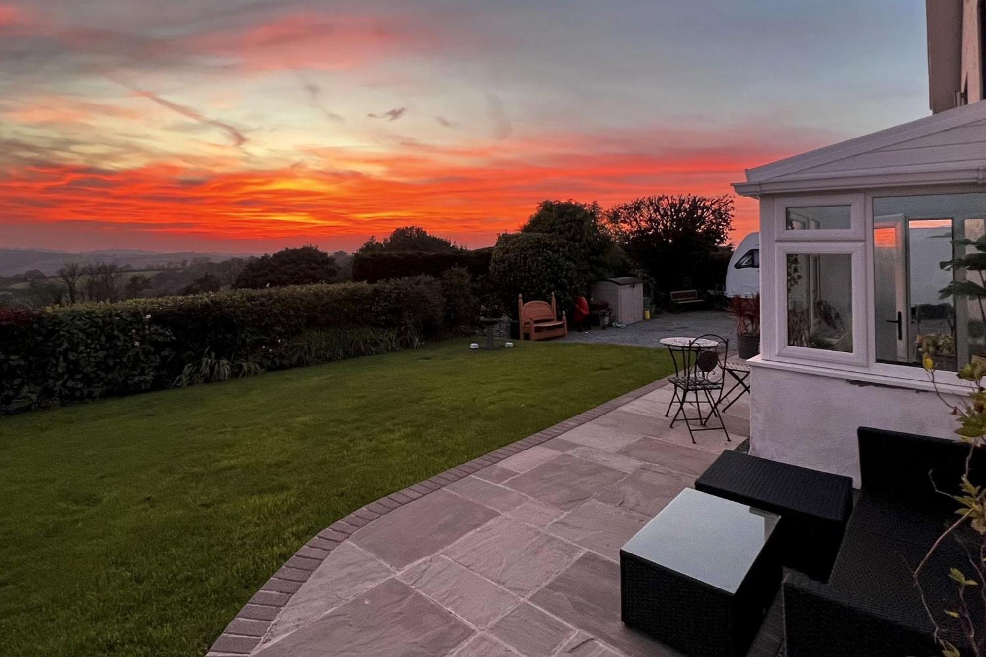 The Hidden Valley - A Stylish Rural Retreat, Perfect For Families St Clears Exterior foto